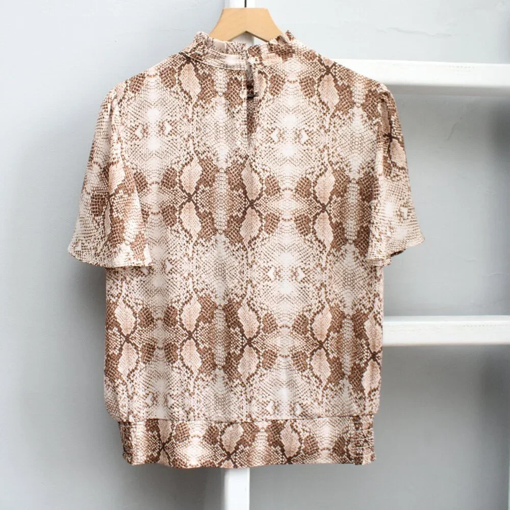 New York & Company Brown White Snake Skin Mock Neck Short Sleeve Top Medium NWT - Picture 2 of 6